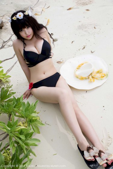 女服务员