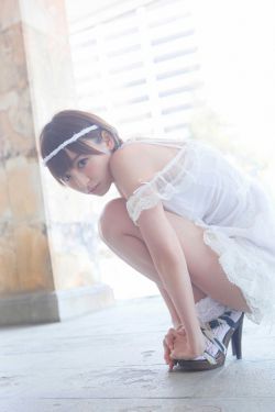 cf夜玫瑰裙底